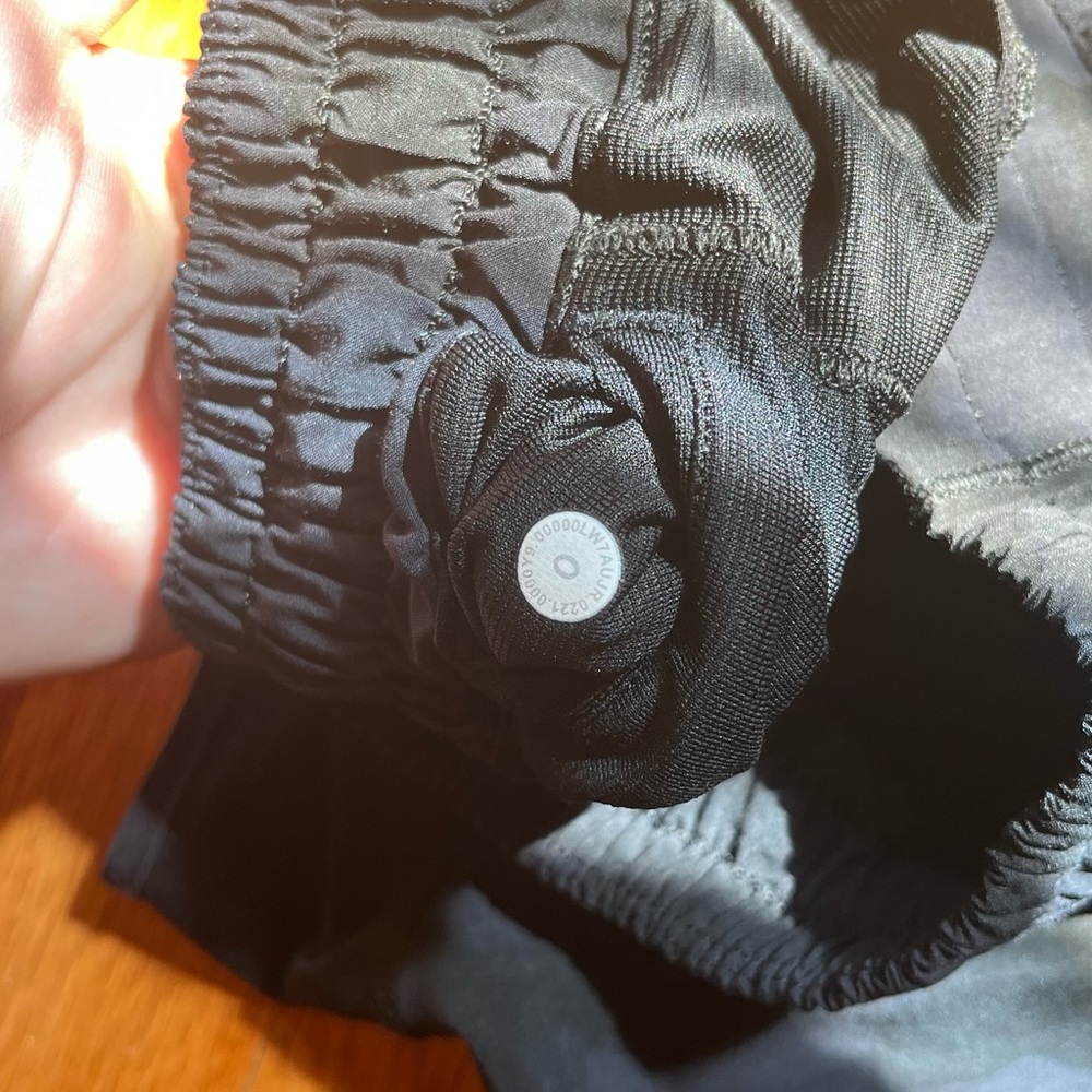 Black camo lululemon hotty hots